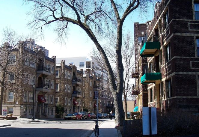 A Recipe for Cutting Traffic: Build More Apartments, Fewer Single-Family Homes