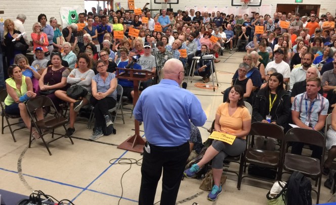 After Raucous Public Comment, Mar Vista Community Council Votes To Support Venice Blvd Improvements