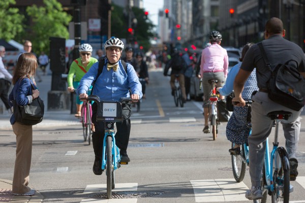 Looking for the Fulfillment That Car Ads Promise? You Won’t Get It From Driving.