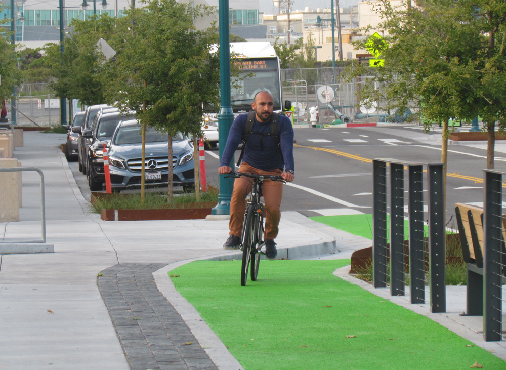 Eyes on the Street: New Green Paint at Emeryville Public Market