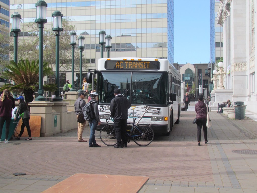 More than 30 Organizations Ask the Governor to Lift Transit Funding Freeze