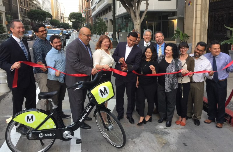 L.A. Councilmember Huizar Cuts Ribbon on Spring Street’s New Protected Bike Lane