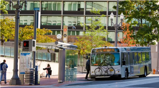 The Green New Deal Must Prioritize Transit, Group Says