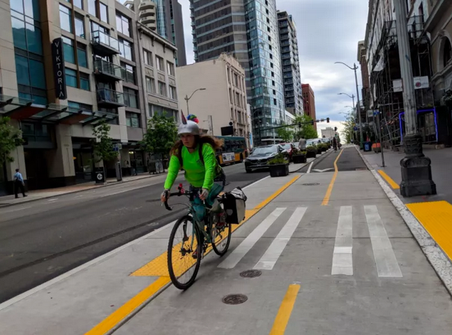 Ridership Jumped 400% When Seattle Protected a Bike Lane