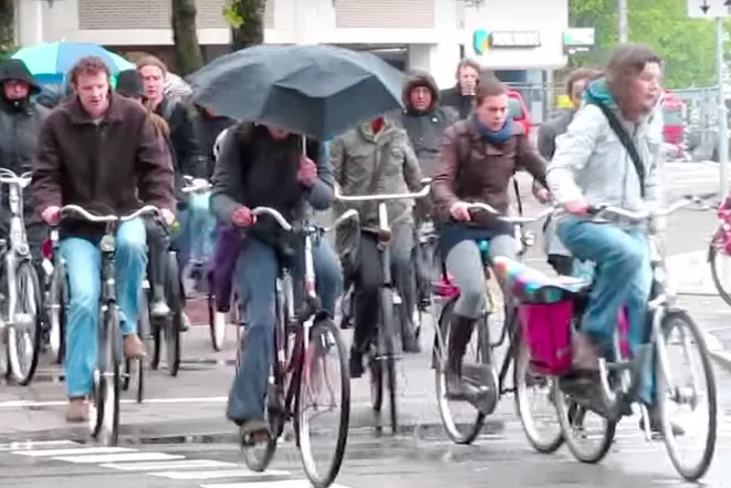 Op-Ed: Want Safe, Bikeable Streets? Get Rid of Free Parking, as Amsterdam Did