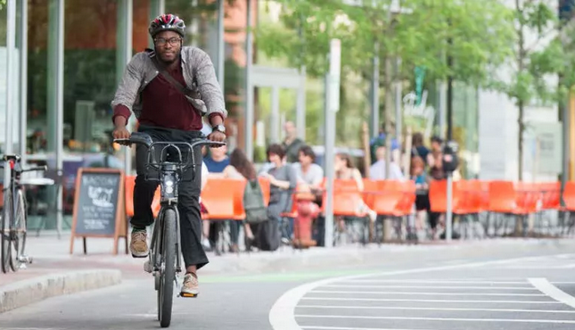 Study: Two-Way Bike Lanes Produce More Injuries