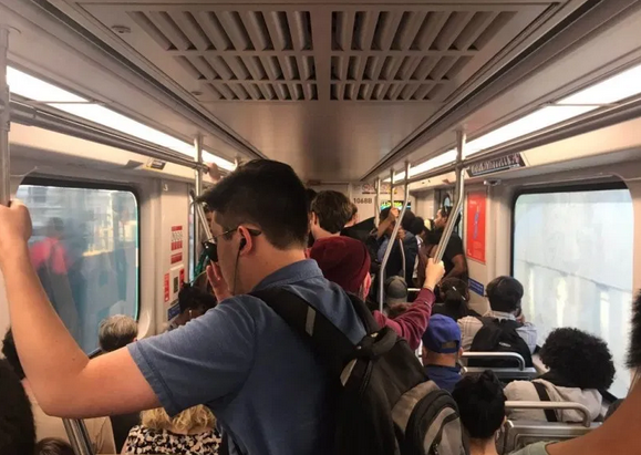 Metro Operations Chief Says He Received “No Feedback” on Expo Overcrowding