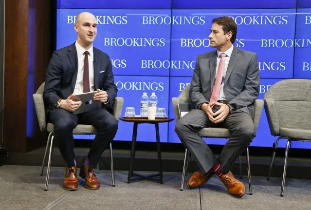 Think Tank Offers Road Map to Break the Car Culture