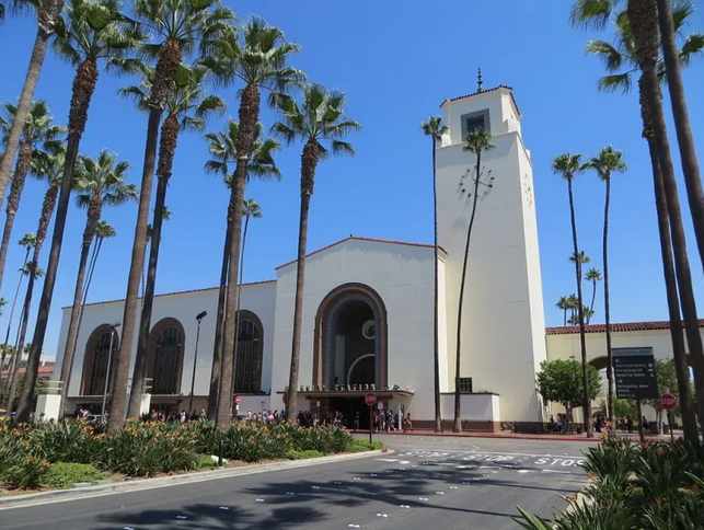 Editorial: Metro Board Should Press Pause on Gutted Union Station Pedestrian Project