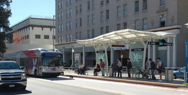 L.A. Metro Considers Left-Side Bus Boarding for Bus Rapid Transit Lines