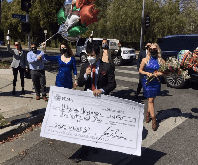 Activists Urge L.A. City to Expand Project Roomkey Via Unlimited Federal Funds