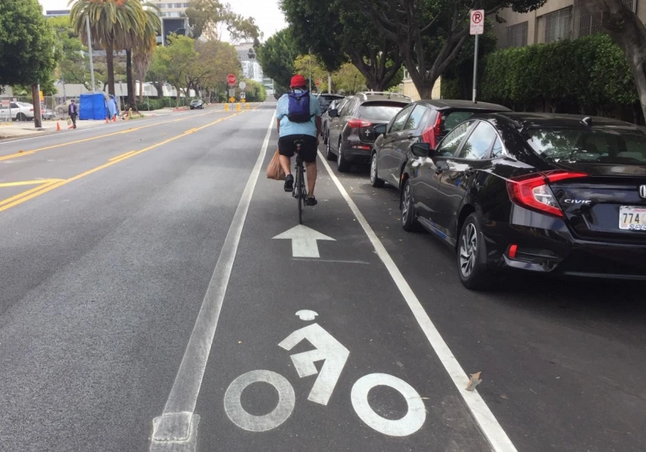 Eyes on the Street: New Bike Lanes on 7th Street in Koreatown