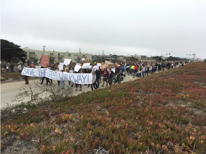 Great Walkway Reverts to Motorists
