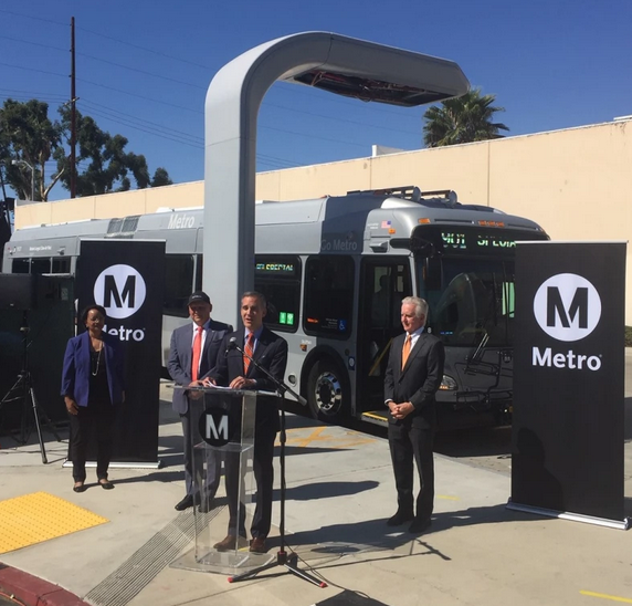 Metro Celebrates G Line Conversion to All Electric Buses