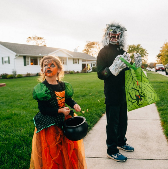 Four Ways to Keep Kids Safe From Traffic Violence This Halloween