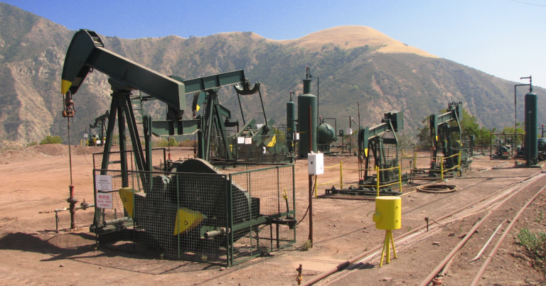 Ventura Ballot Measure Would Crack Down on ‘Antiquated’ Oil Drilling Permits