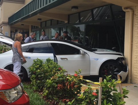 Fed. AV Crash Report Underscores How Little We Know About Robocar Safety