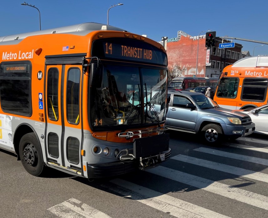 LA Bus Updates: More Reliable Bus Service, Bus Lanes, Electric Buses ...
