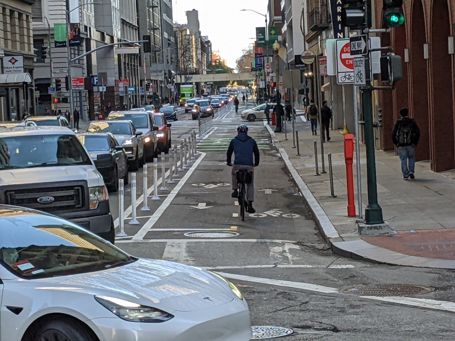 San Francisco Officially Opens Two-Way Battery Bike Lane