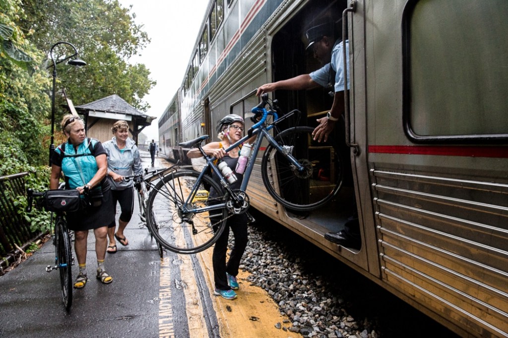 Opinion: Amtrak’s Patchwork Policy Could Be Deterring the Most-Obvious Riders — Cyclists