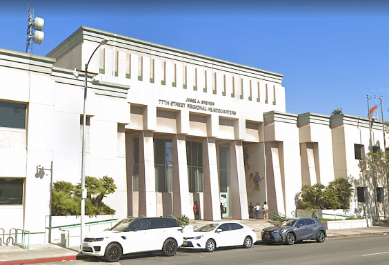 Man Dies in LAPD Custody