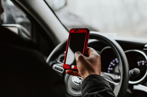 Smartphones Distract Drivers Behind the Wheel — But Can Could They Also Help Them Pay Attention?