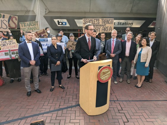 Lawmakers Launch Bill They Hope Will Make Bay Area Transit Awesome