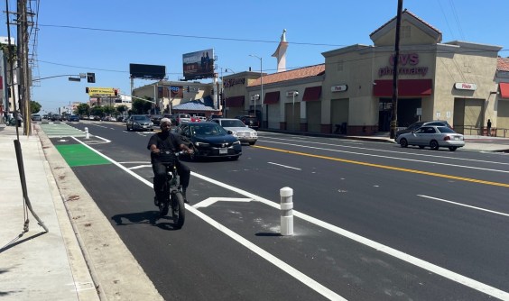 L.A. Upgrades Manchester Blvd Bike Lanes, Closing Gap