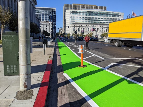 San Francisco Fixes Block of Bike Lane In Front of City Hall
