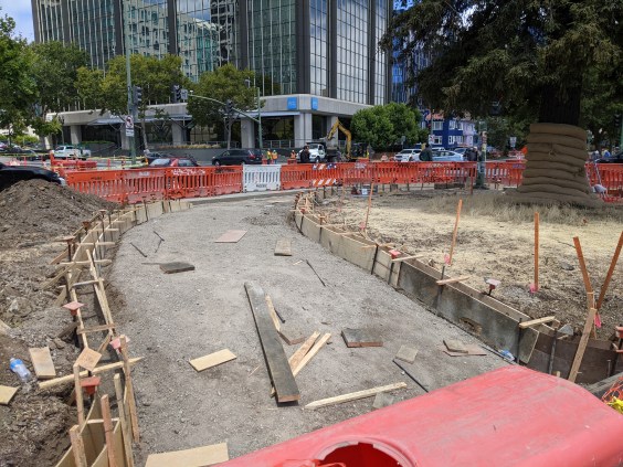 Eyes on the Street: OakDOT Adds Bicycle Cut-Through to Harrison/Grand Intersection