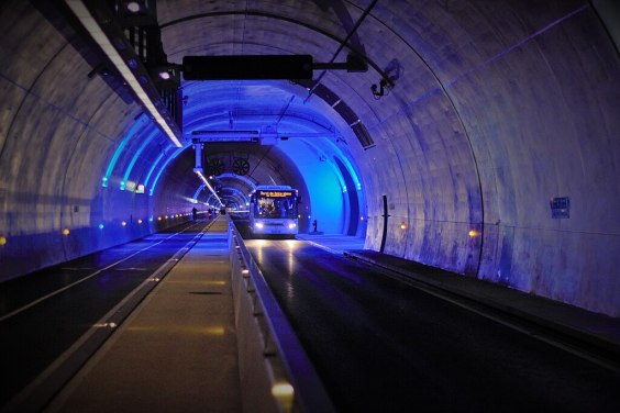 Commentary: The French City of Lyon Shows How to Connect Oakland and Western Alameda