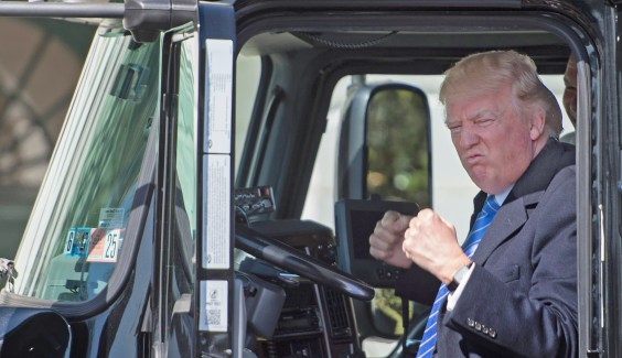 How Trump is Exploiting a Very Real Trucking Safety Concern to Crack Down on Immigrants