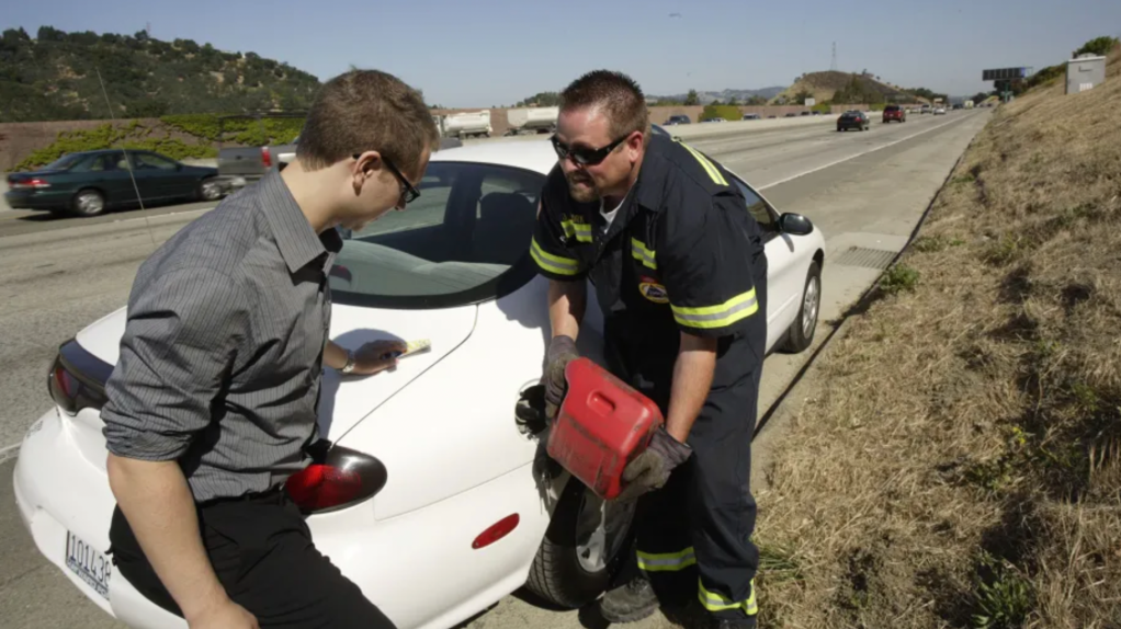 Governor Signs “Slow Down, Move Over” Law Creating Protections for Stranded Motorists