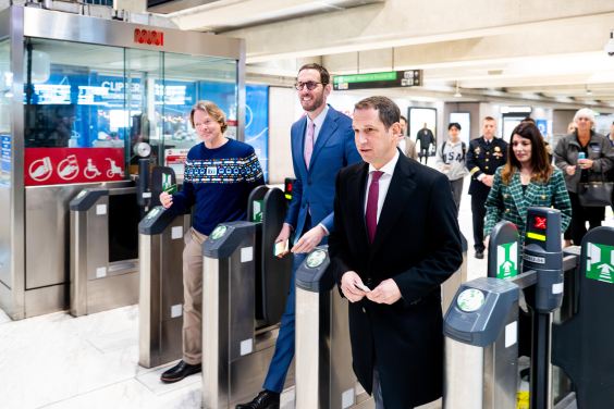 Hooray! Direct Payment Finally Comes to Bay Area Transit