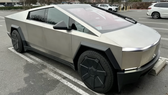 Friday Video: Exactly Why the Cybertruck Sucks