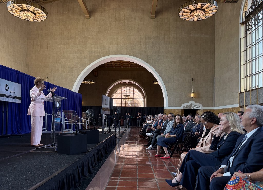 LA Mayor Karen Bass Outlines Her Metro Agenda including Fare Free Transit, Bus Lanes