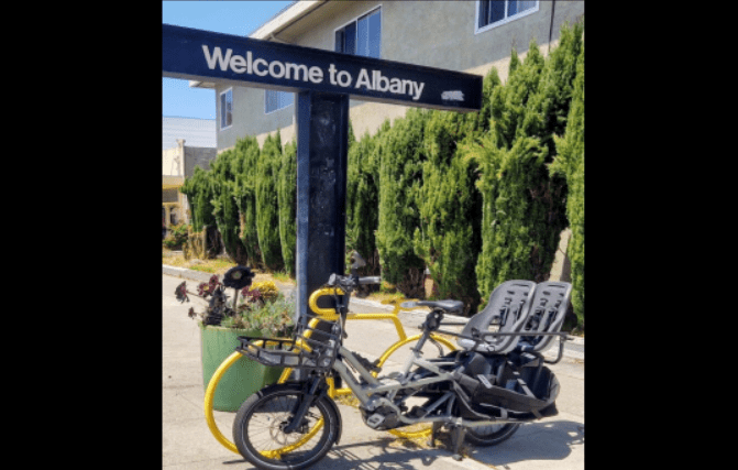 Albany Approves Plan with Protected Bike Lane on Solano Avenue
