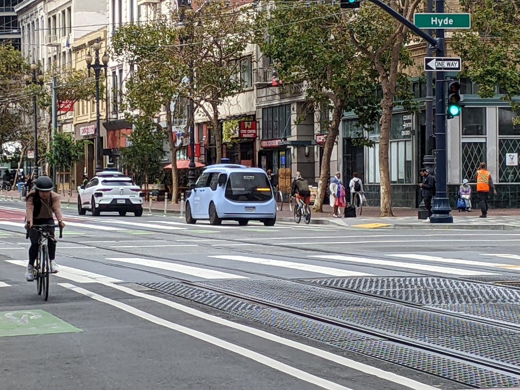 Op-Ed: San Francisco Should Not Give Free Curb Space to Waymo